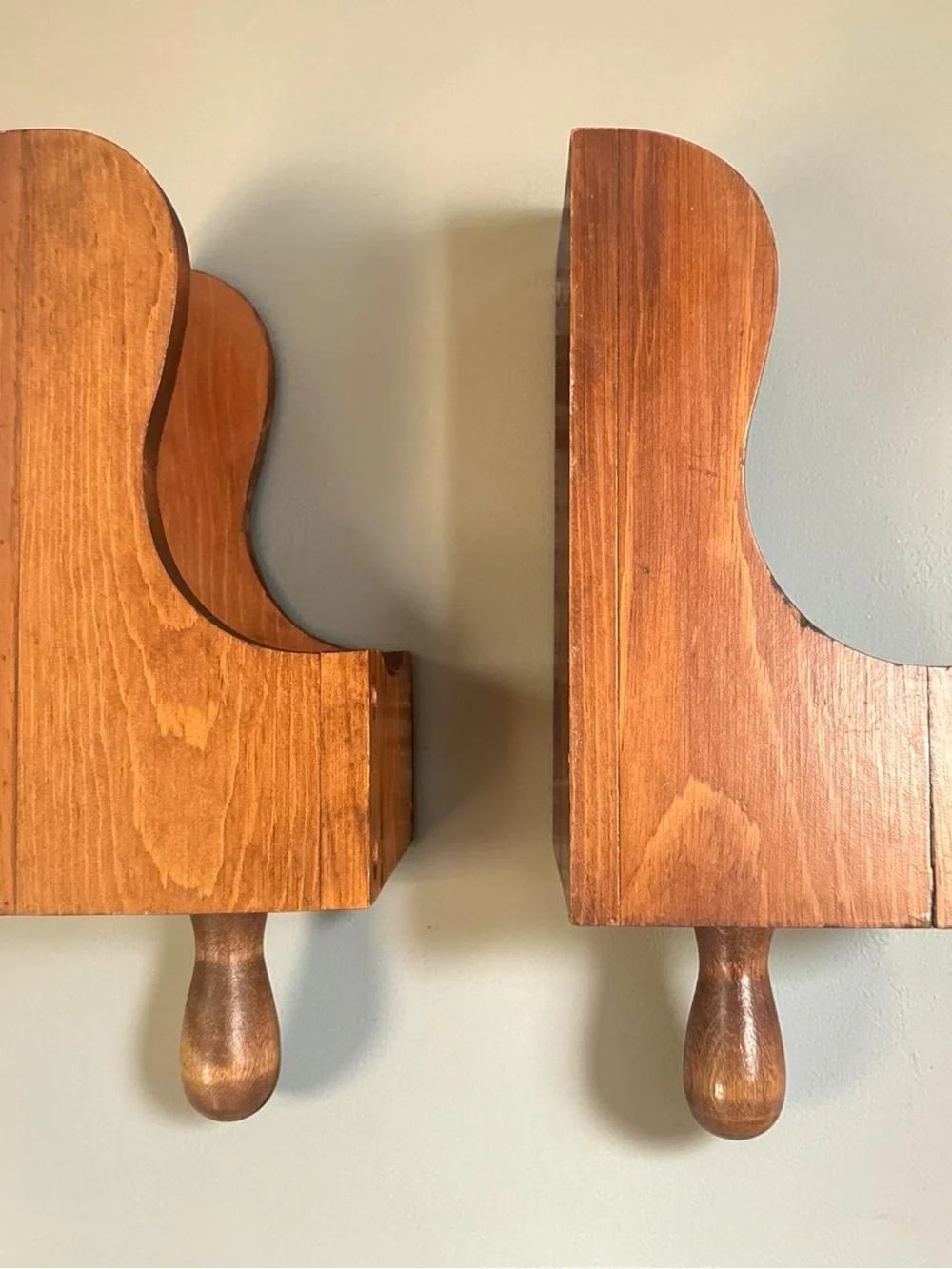 Pair Wooden Colonial Primitive Farmhouse Scoop Style Candle Holders Boxes